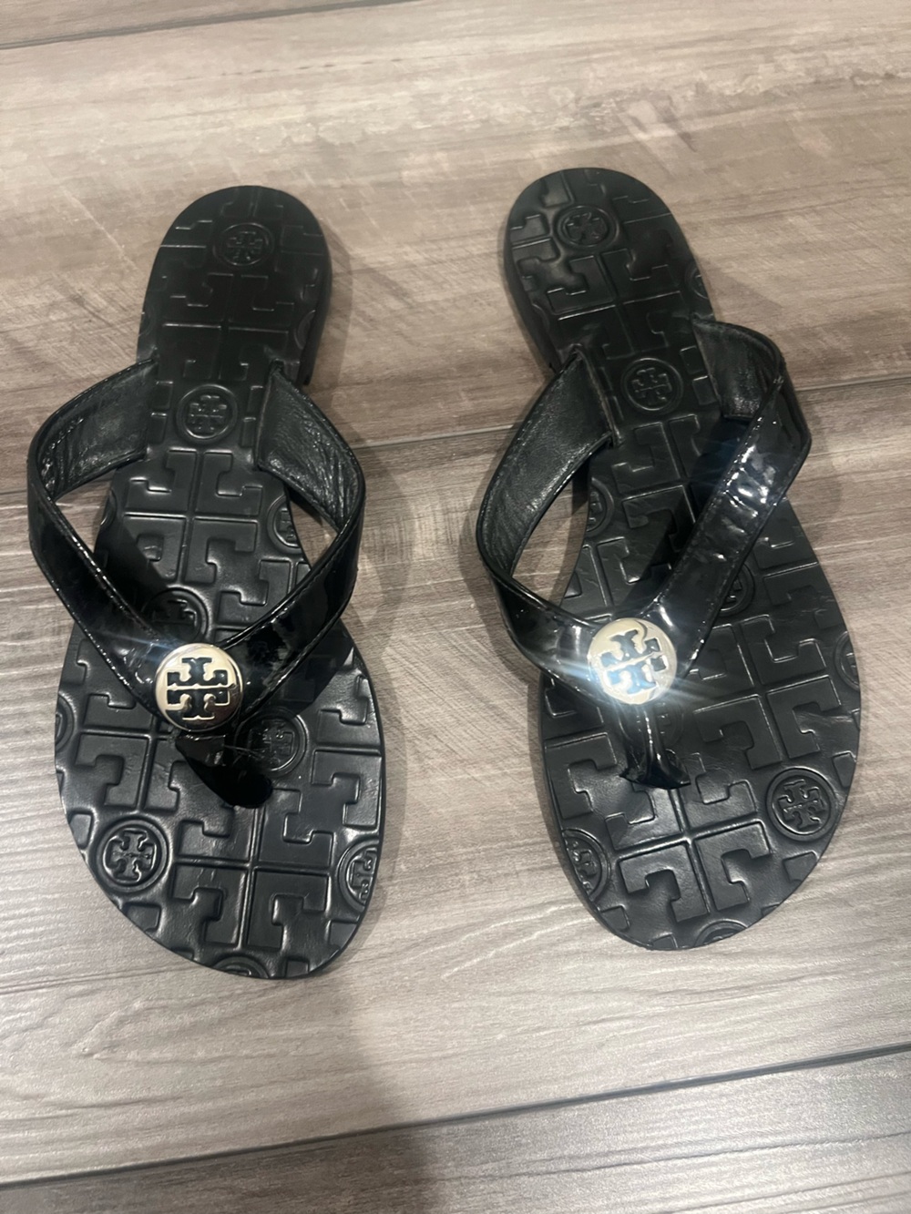 Women’s shoes